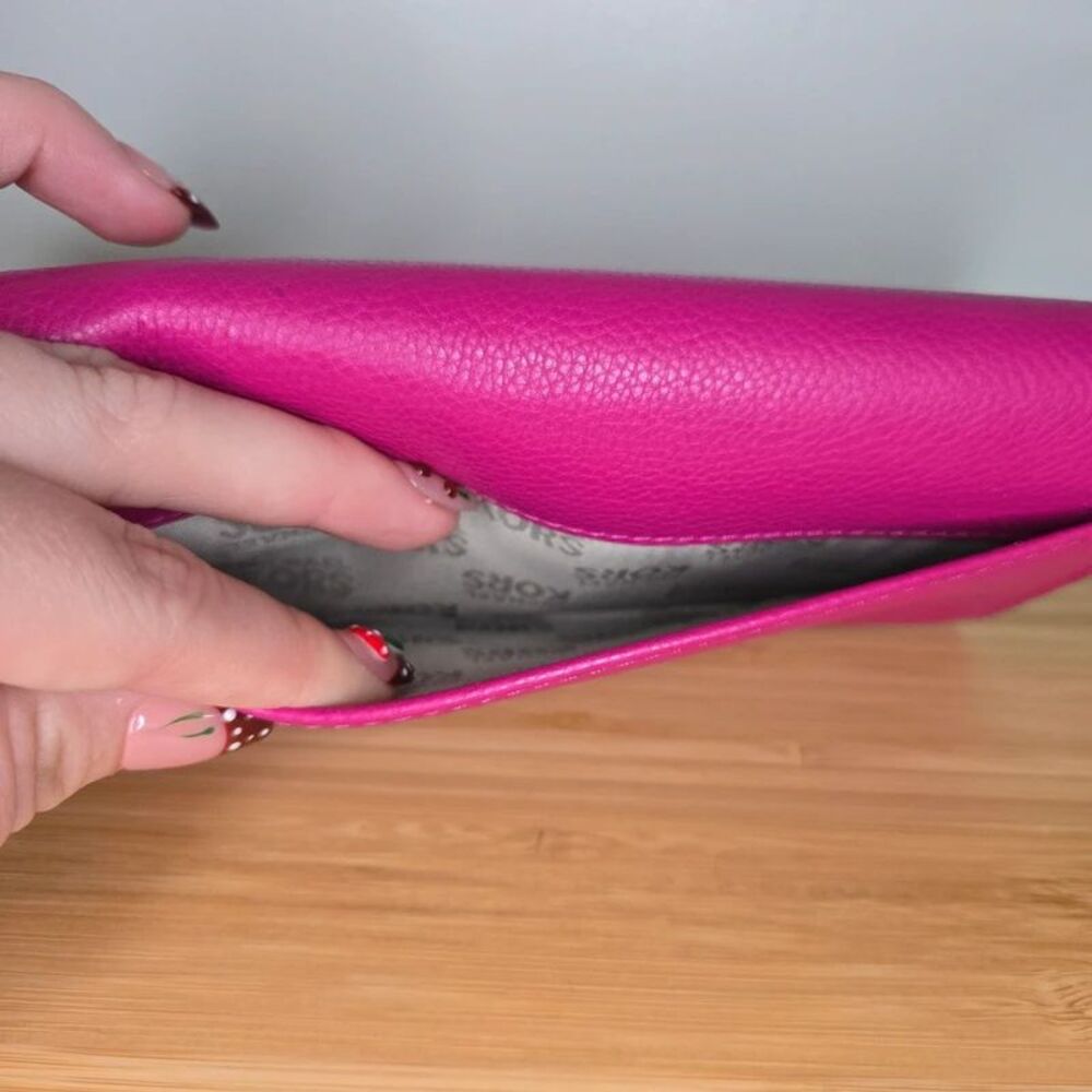 Michael Kors Pink Wallet - Picture 5 of 13